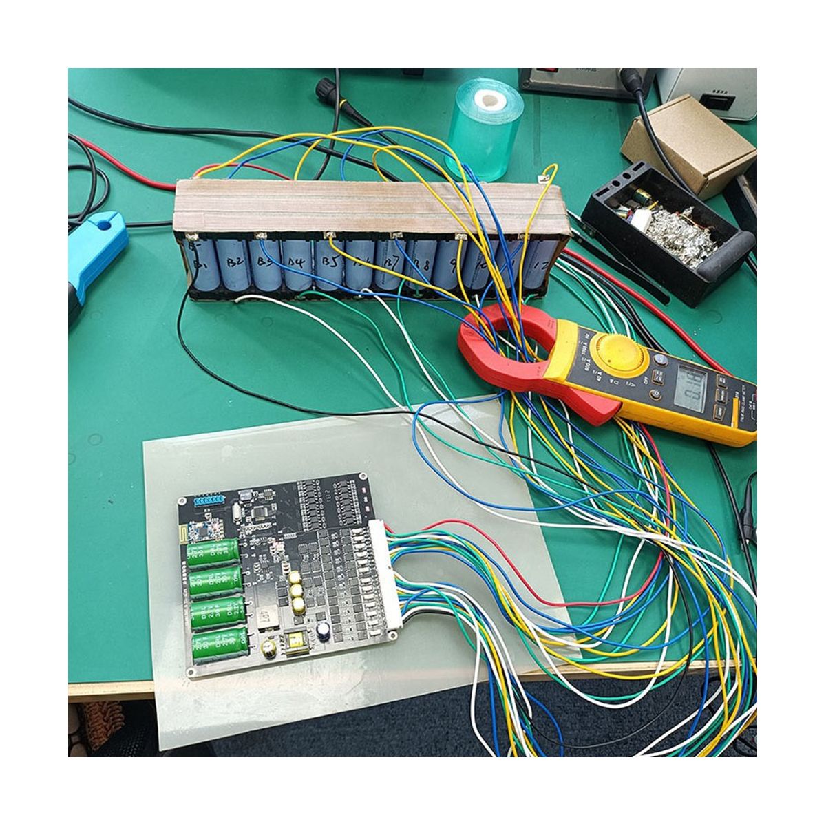 24S 22S 21S 20S 18S 17S 16S 14S 13S 11S 8S 4S 3S 2S 4A Lifepo4LTO Battery Energy Equalization with Adapter Plate