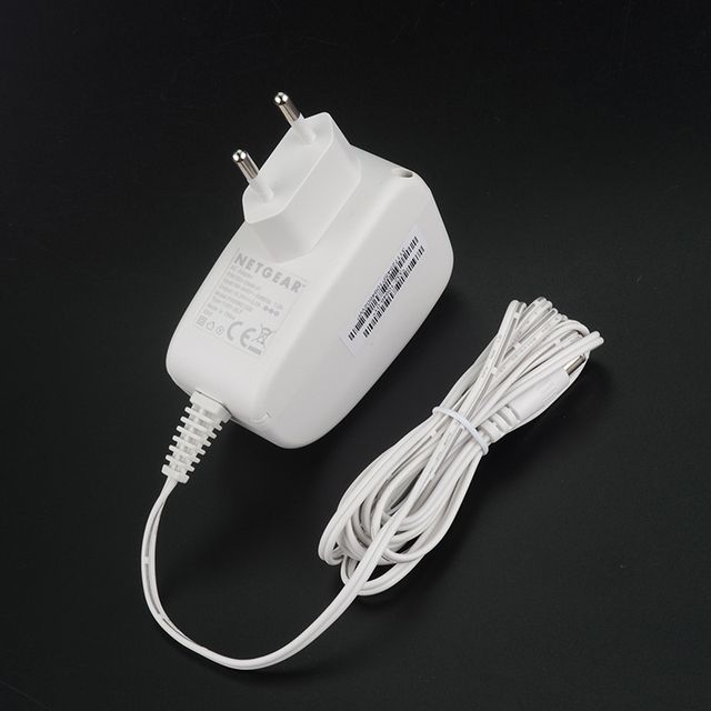 Netgear 12v 2.5a Power Adapter Regulated Dc Heat Dissipation