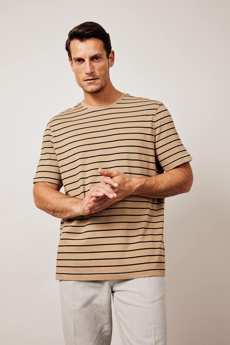 Man Smart Casual Regular Fit Crew Neck Short Sleeve Knitted T-Shirt - Beige