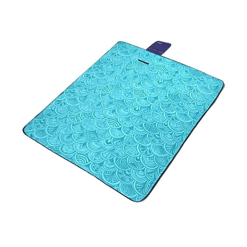 Outdoor Picnic Blanket Waterproof Extra Large Folding Picnic Mat Beach Blanket With Waterproof Backing For Family Concerts Beach