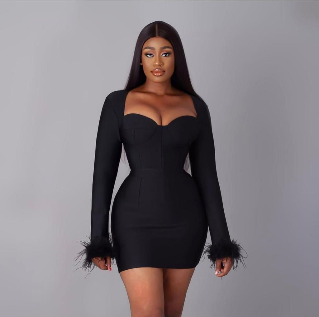 UNISEX BANDAGE GOWN