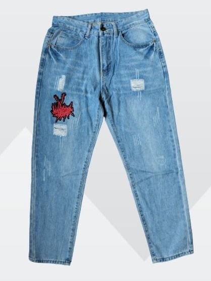 Ripped Boyfriend Jeans