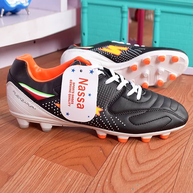 Men Soccer Boots Black/White