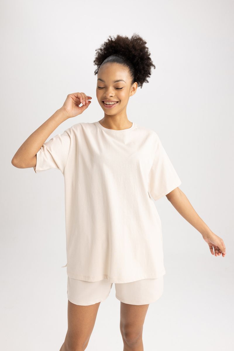 Woman Comfort Fit Bike Neck Knitted Short Sleeve T-Shirt - Ecru