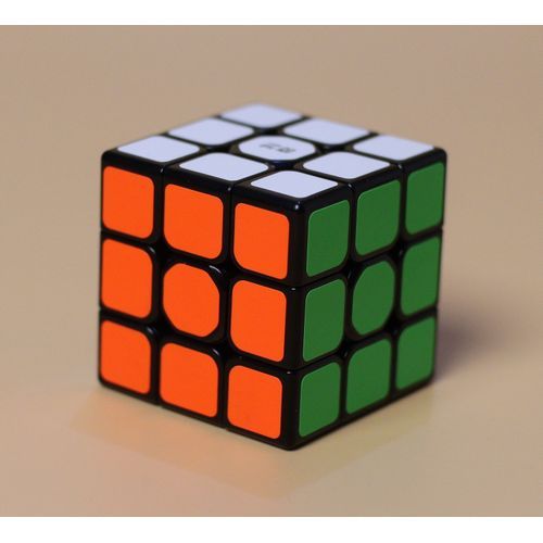 Magic Cube 3x3x3 PLUS Stand And Solution Qiyi 3 By 3