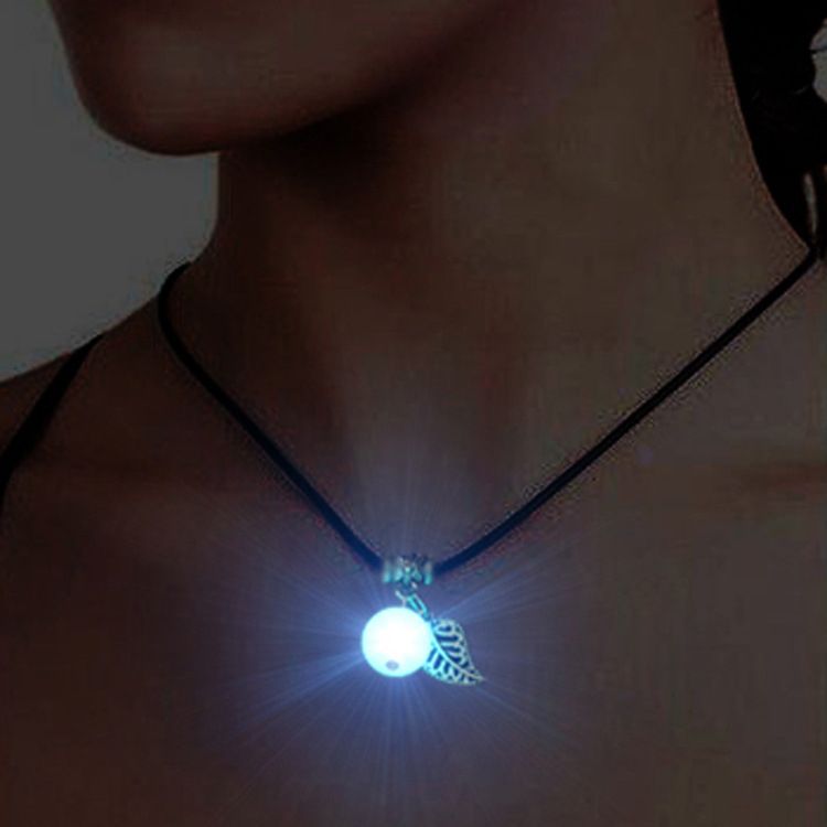 Luminous Pearl Choker Necklace Pendant