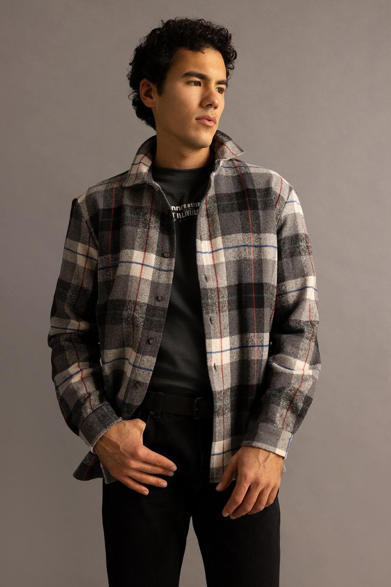 Man Young Regular Fit Woven Long Sleeve Shirt - Black