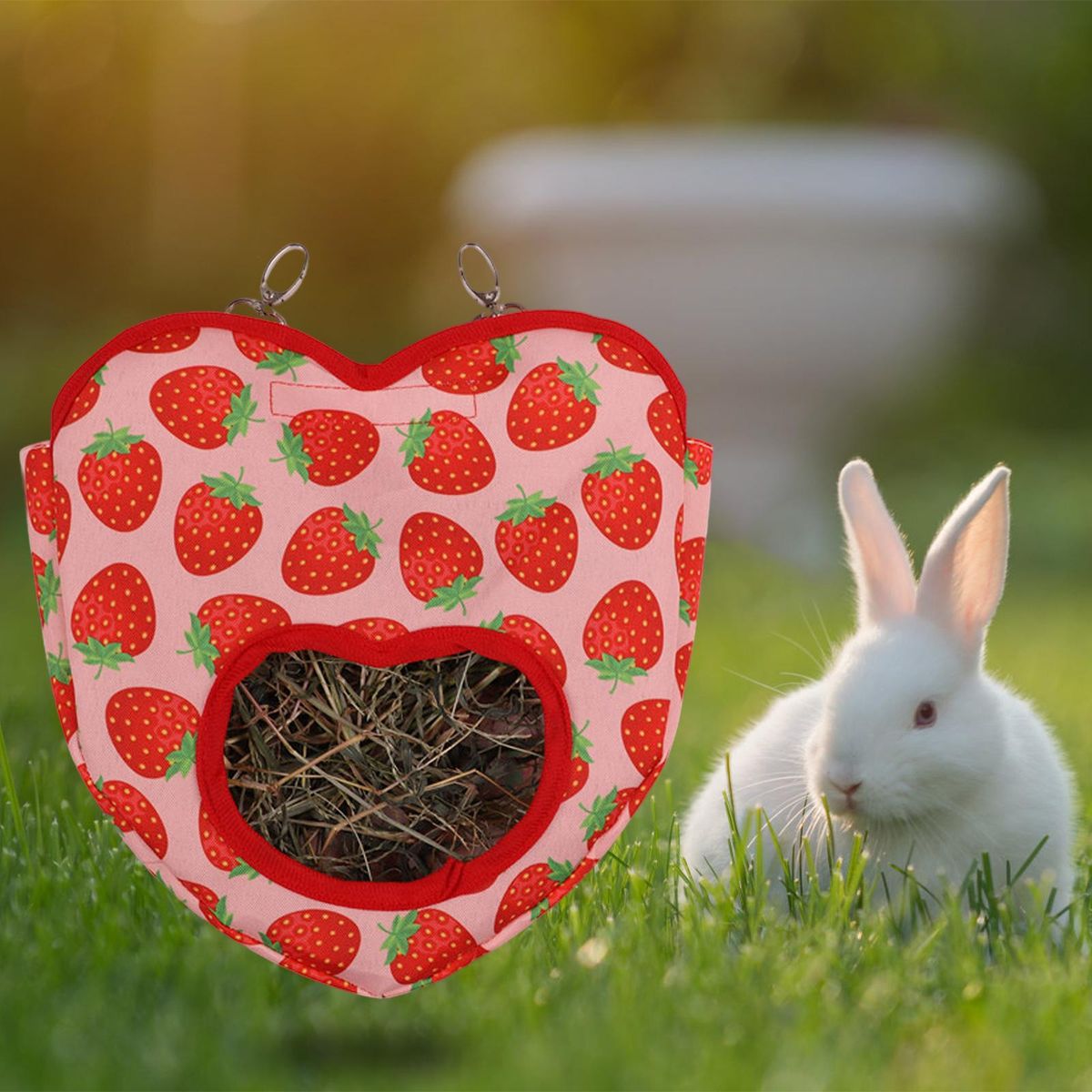 Durable Rabbit Hay Feeder Bag Love Shaped Hanging Feeding Pouch Red