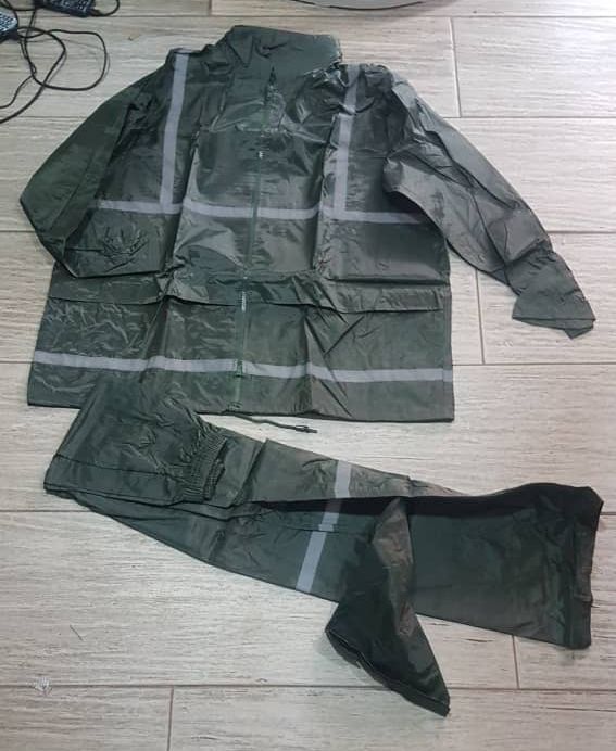 Up/Down Raincoat With Hooded Impermeable Reflector