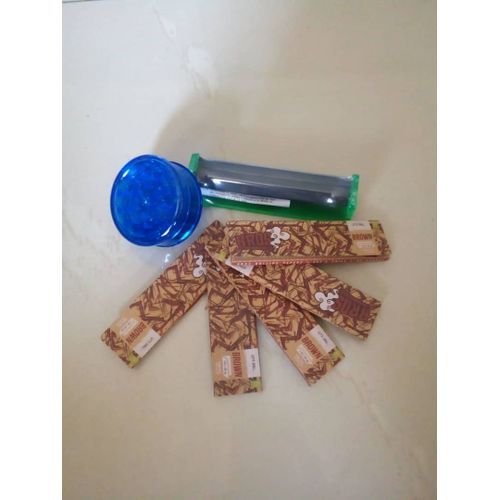 Grinder + Roller + 5 Booklets Of Brown Rolling Papers