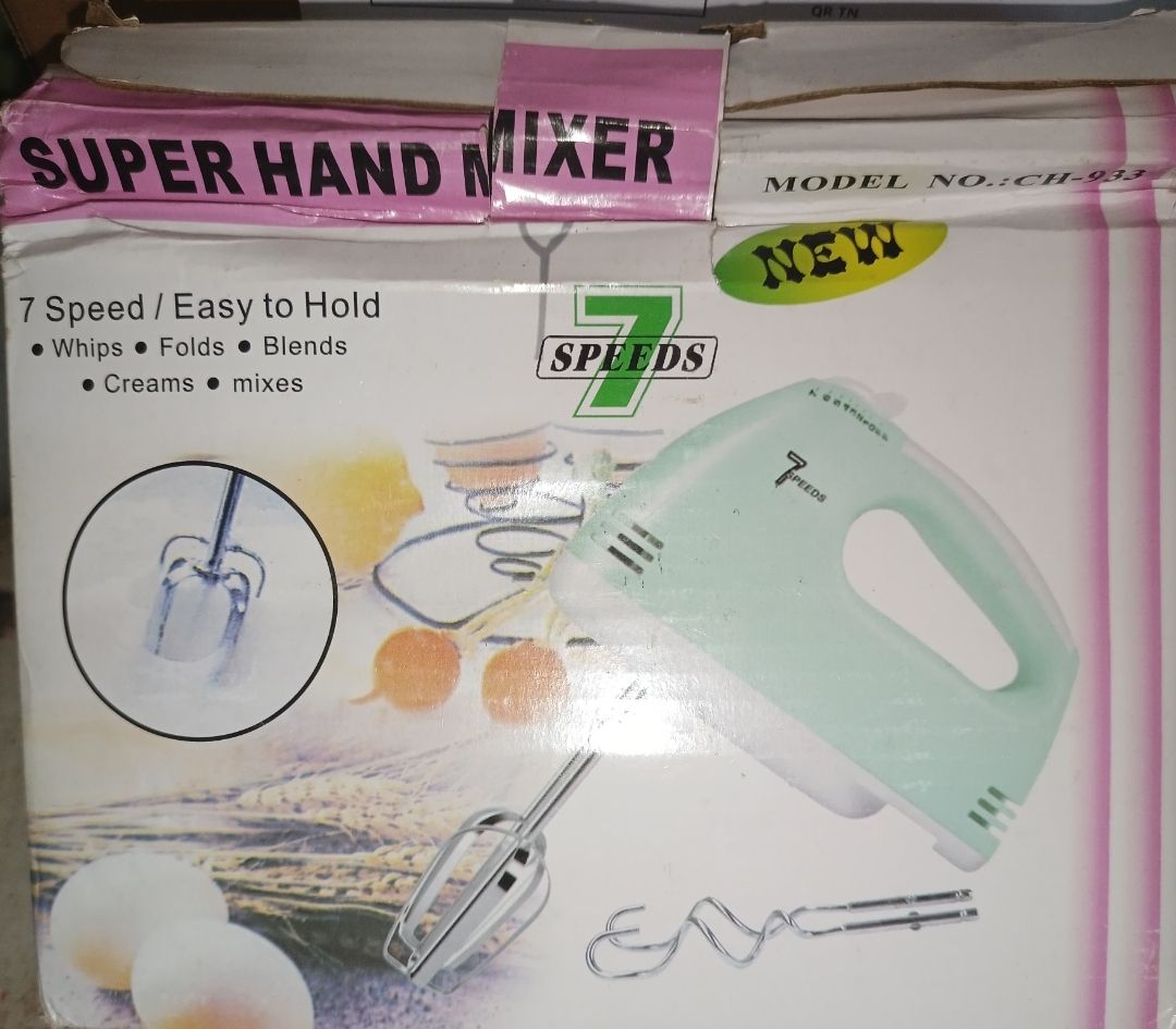English-Made Scarlett Electric Hand MIxer