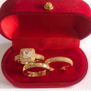 Rommanel Wedding Band Set