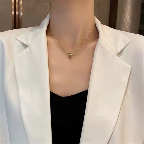Round Bead Pendant Necklace
