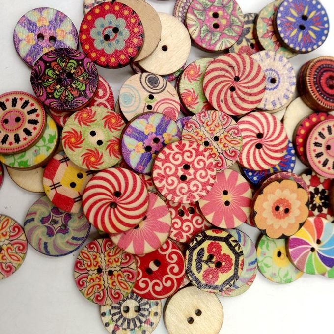 100Pcs Assorted Round Shaped Painted 2 Hole Wooden Sewing Buttons For
