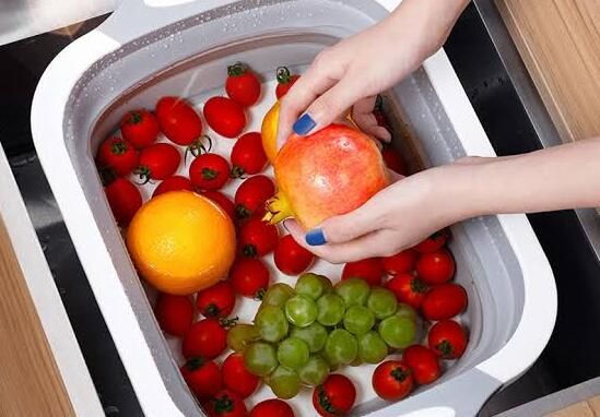 Collapsible Foldable Chopping Board With Food Strainer