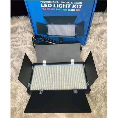 Rechargeable Led Light Kit Pro Led 600 + Batteries +stand