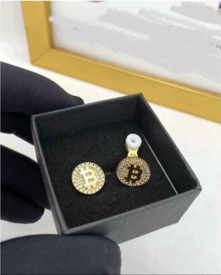 Non Pierce Clip Stud Earring For Men+ Free Selfie Remote