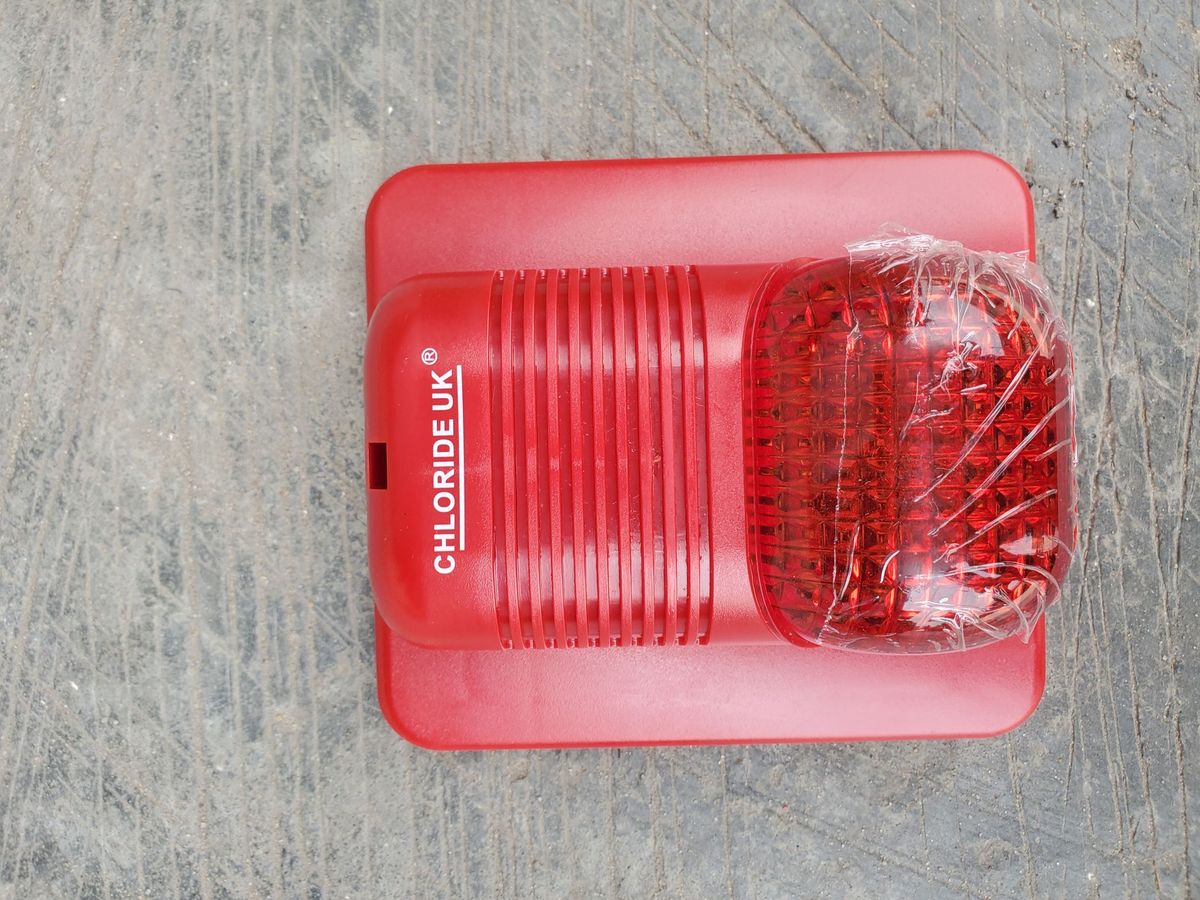 SOUNDER STROBE