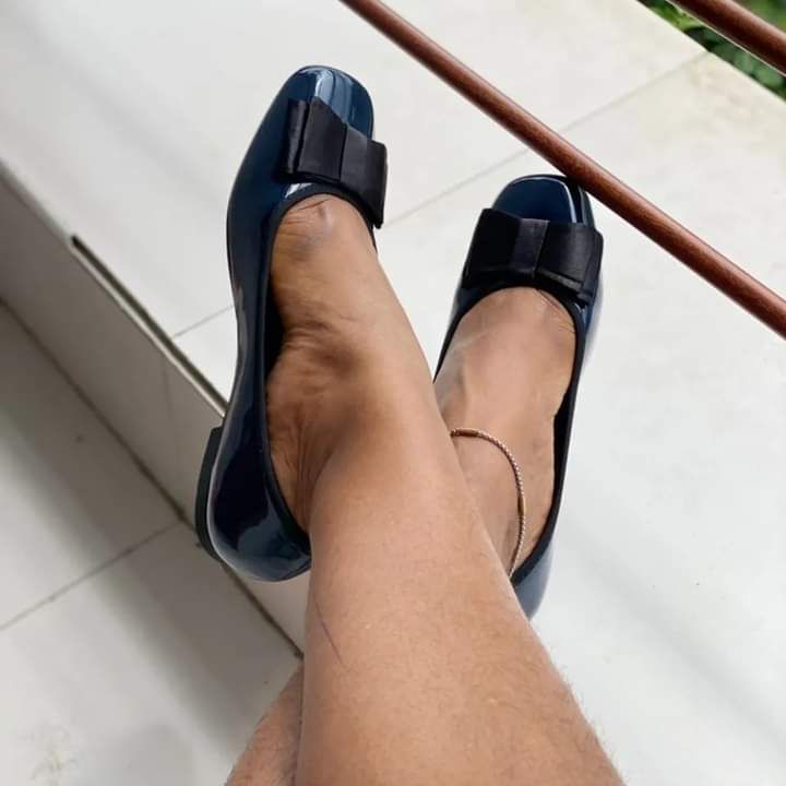 Ladies Flat Shoe - Black