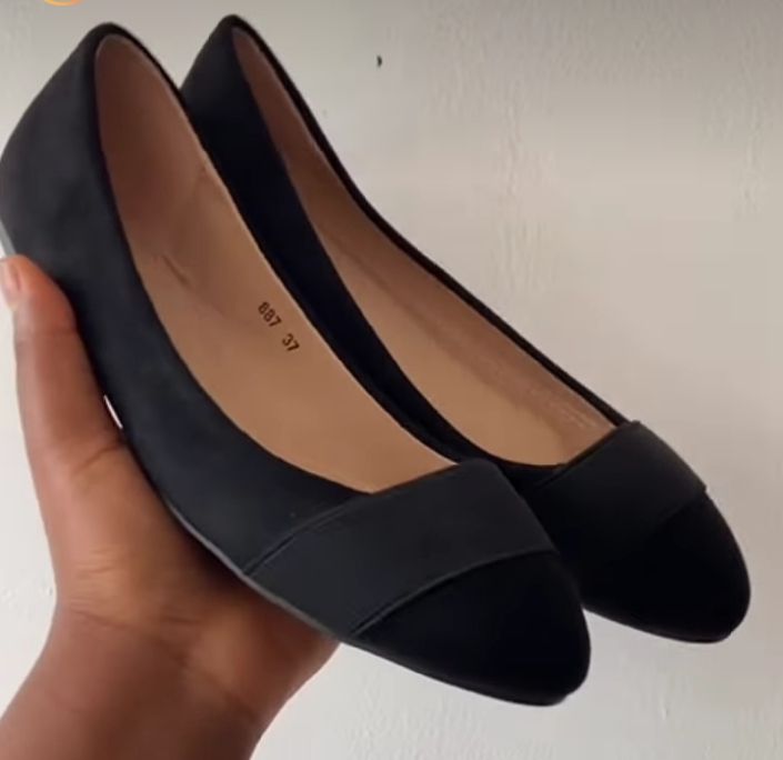Ladies Flat Shoe - Black