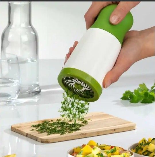 Manual Vegetable's Chopper, Spice Grater & Garlic Grander.