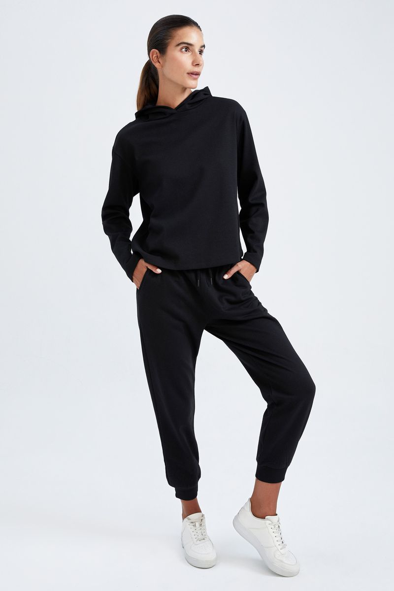 Woman Standart Fit Knitted Trousers-Black