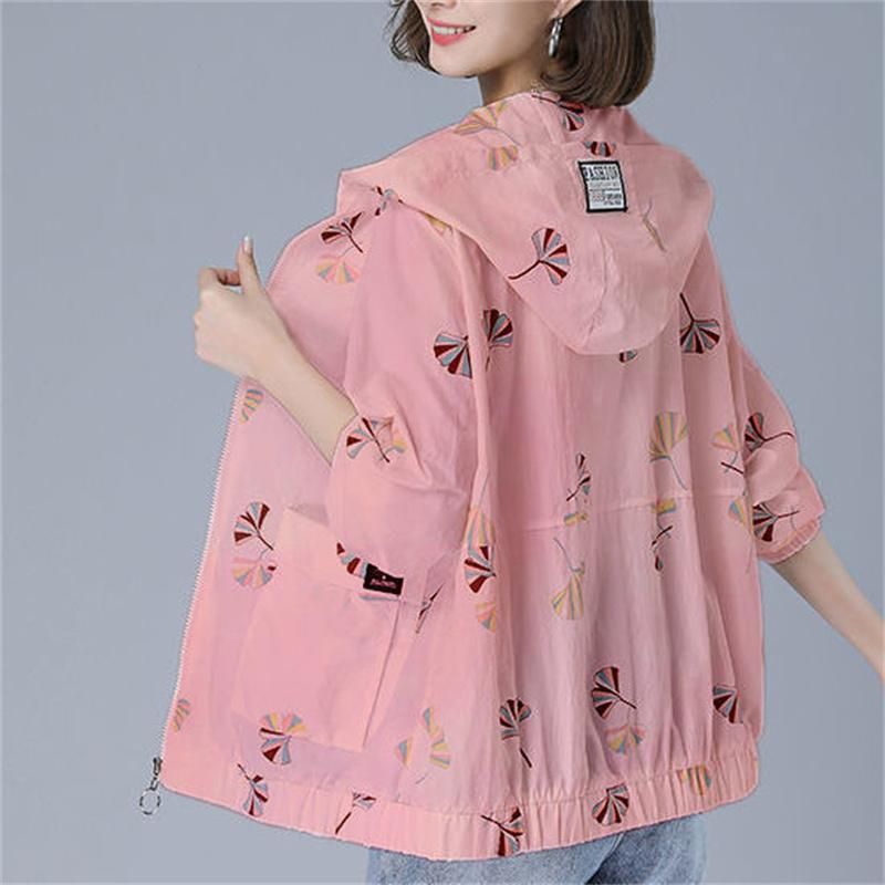 2022 New Summer Jacket Women Sun Protection Clothing Fashion  Middle-Aged Mother Casual Loose Hooded Thin Windbreaker Coat  Fema