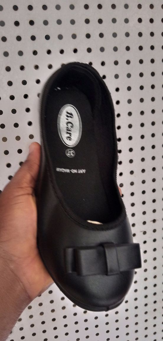 Ladies Flat Shoe