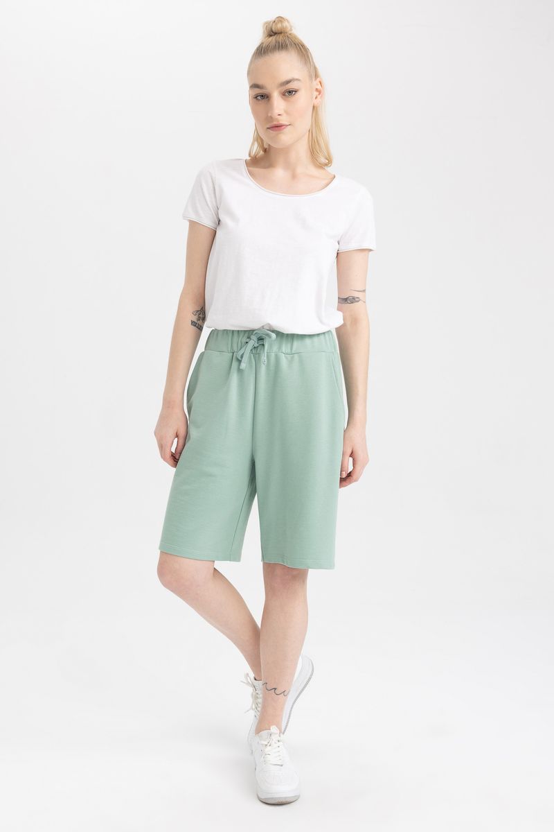 Woman Regular Fit Knitted Bermuda - Green