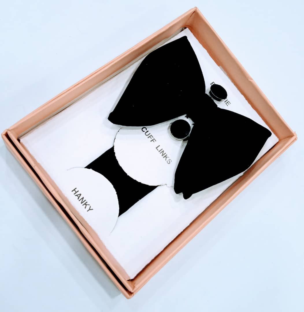 Men's Butterfly Velvet Bow And Cufflink Set- Black