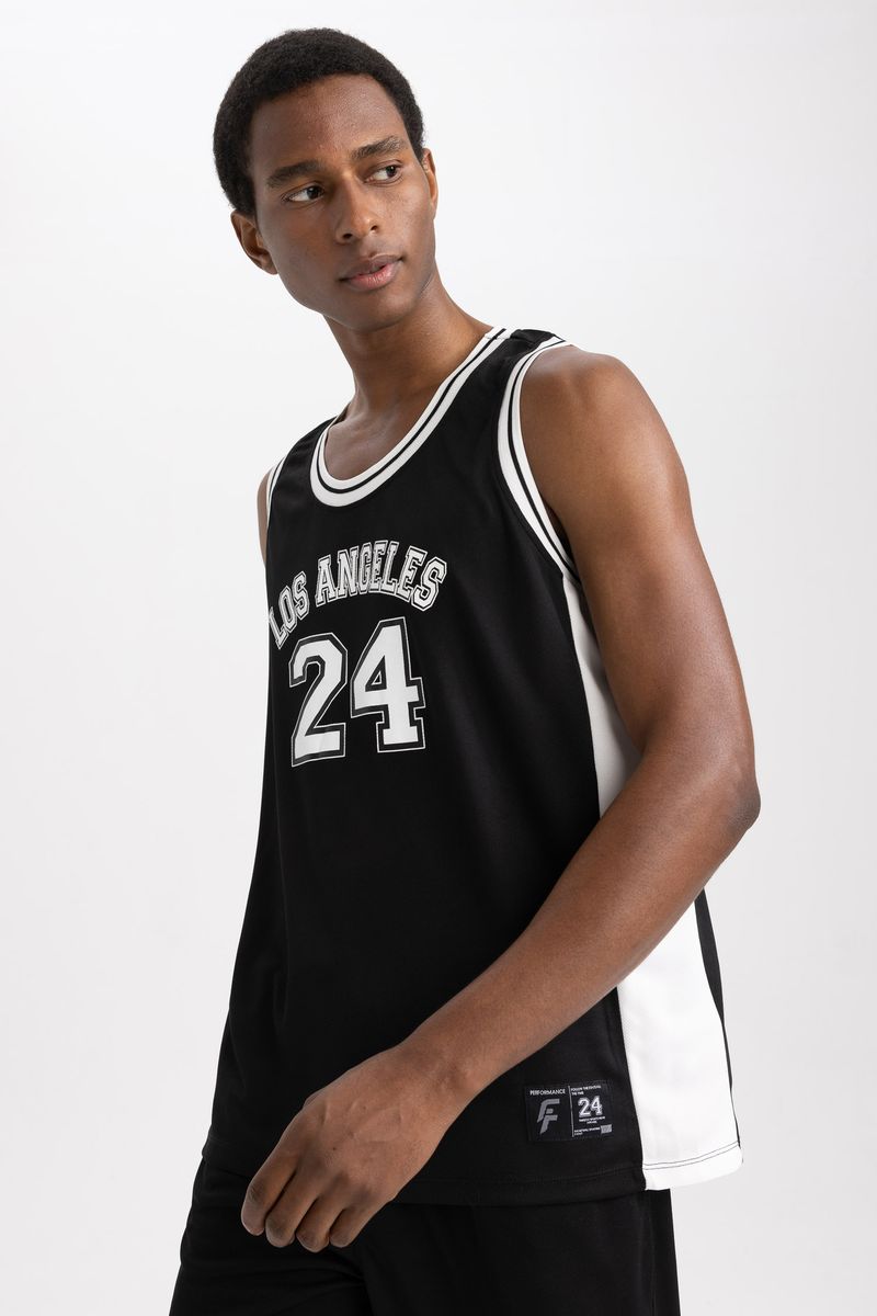 Man Slim Fit Sleeveless Crew Neck Knitted Athlete - Black