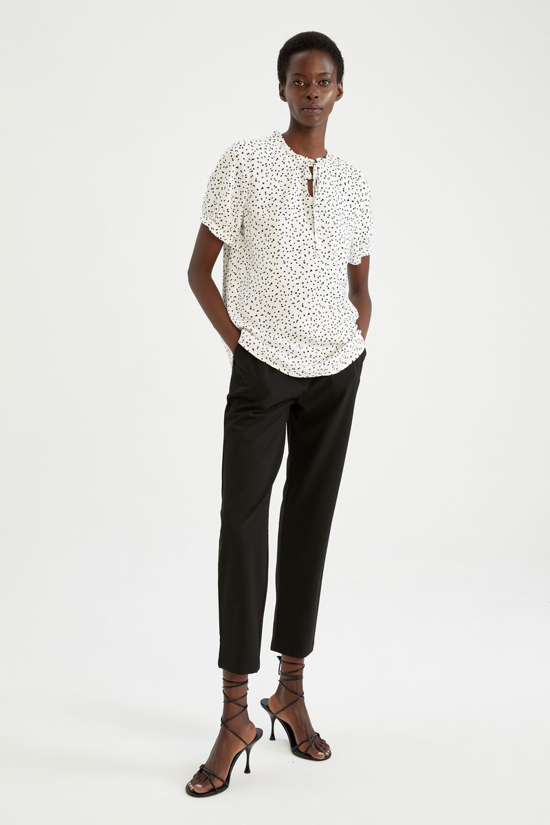 Woman Regular Fit Frill Neck Short Sleeve Woven Blouse-White