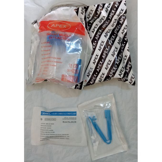 2 Umbilical Cord Clamps & 2 Mucus Extractors