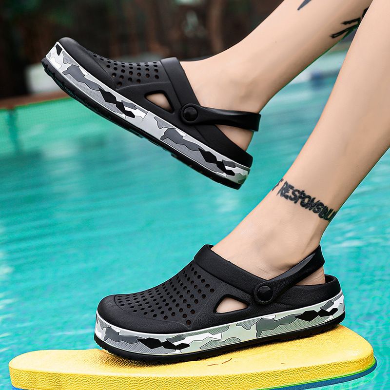 Men's Beach Shoes Outdoor EVA Hole Sandals-Black