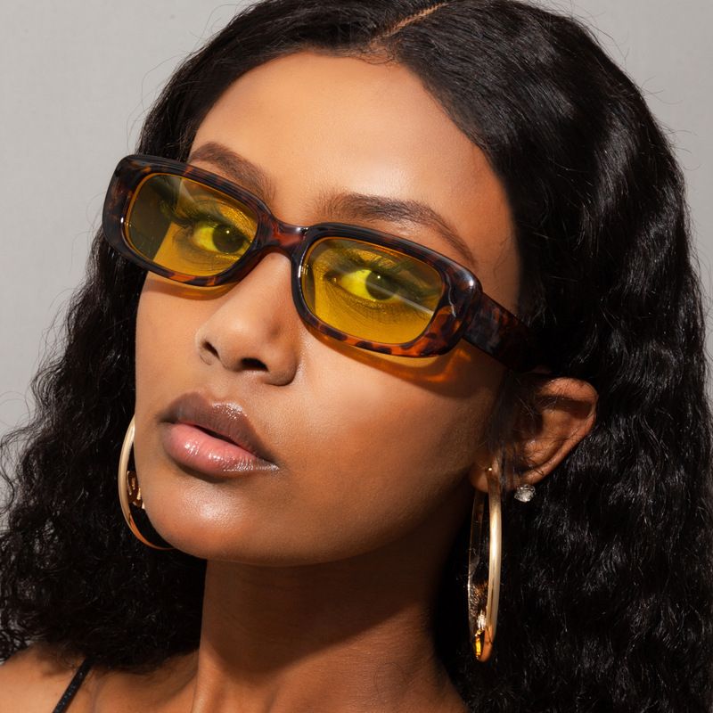 Retro Small Frame Rectangular Sunglasses
