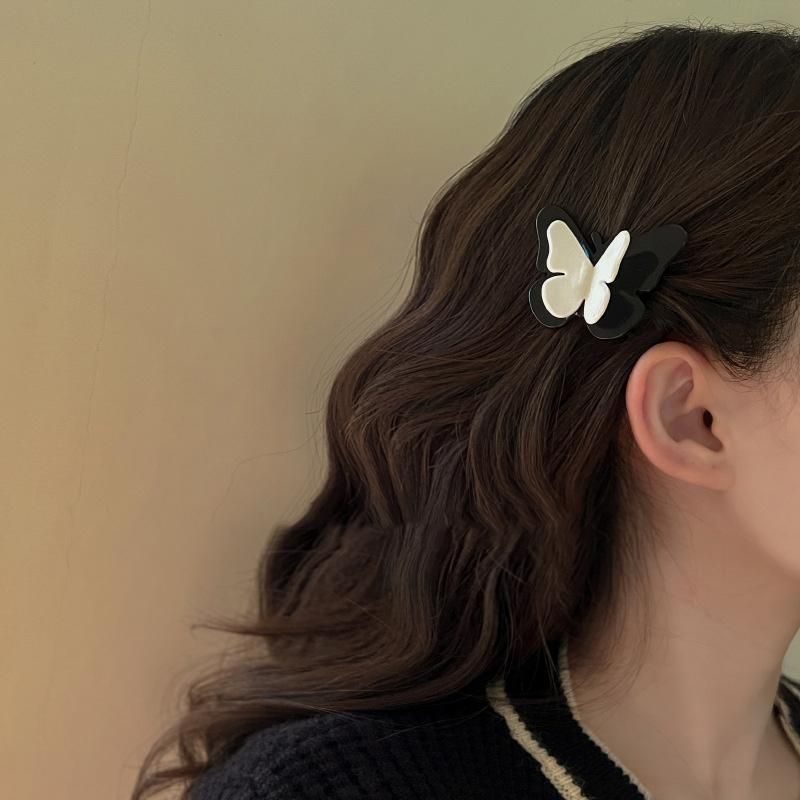 2023 Korean Style Acrylic Black White Butterfly Hair Clips Hairpins For Women Girl Clip Bangs Side Barrettes Hair Accessories