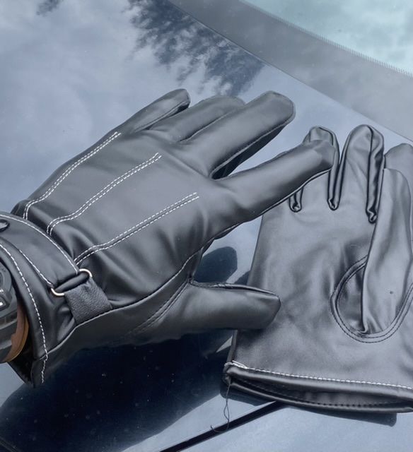 Stylish Black Ski Fashion Gloves