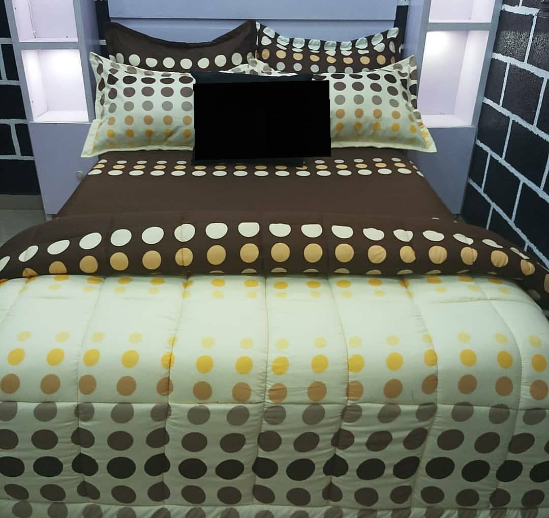 Bedsheets And Duvet With 4 Pillow Case