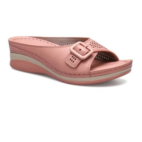 Fully Padded Air Vent Slippers