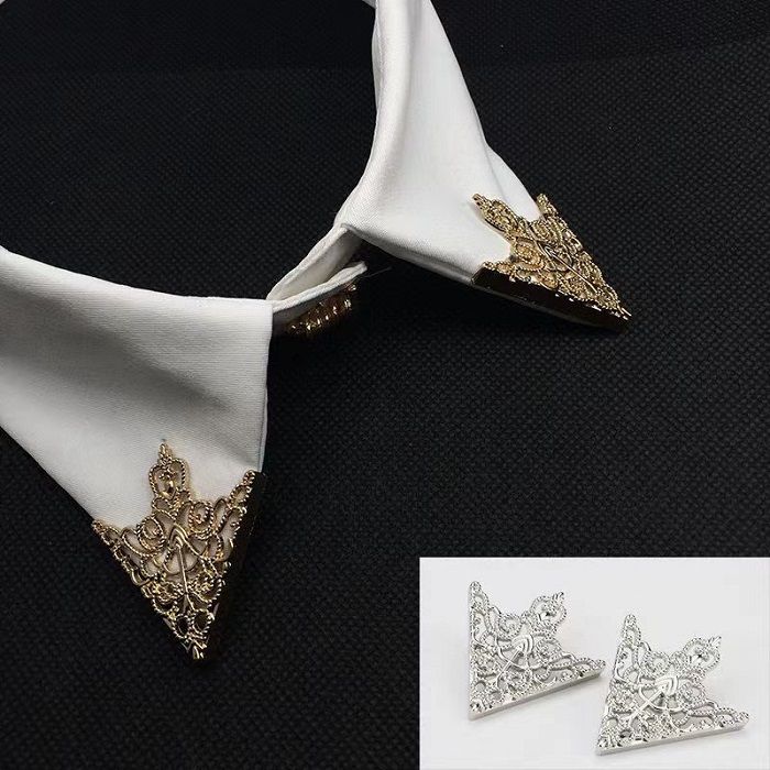 Men's Suit Accessories European And American Retro Palace Gold Hollow Pattern Triangle Shirt Collar Corner Button Collar Pin