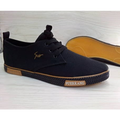 Men Lace Up Sneakers