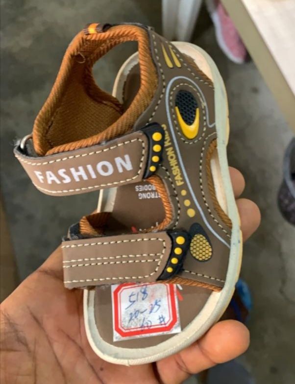 Children Movable And Unique Sandals