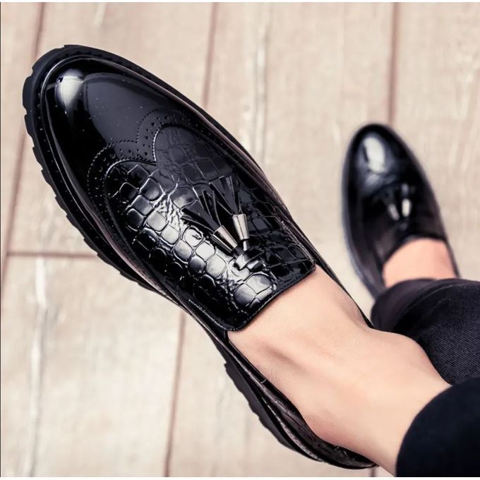 Classy Men Brogue Tie Designers Shoe Black