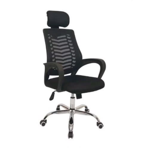 Swiveling Office Chair