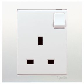 Vivace 13A 250V 1 Gang Switched Socket