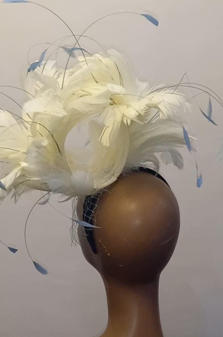 White Feather Fascinator