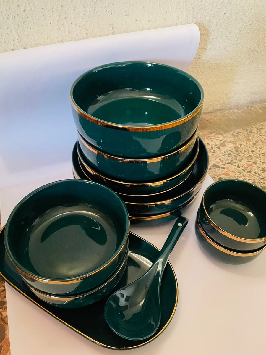 12 Pieces Breakable Ceramic Luxurious Plate