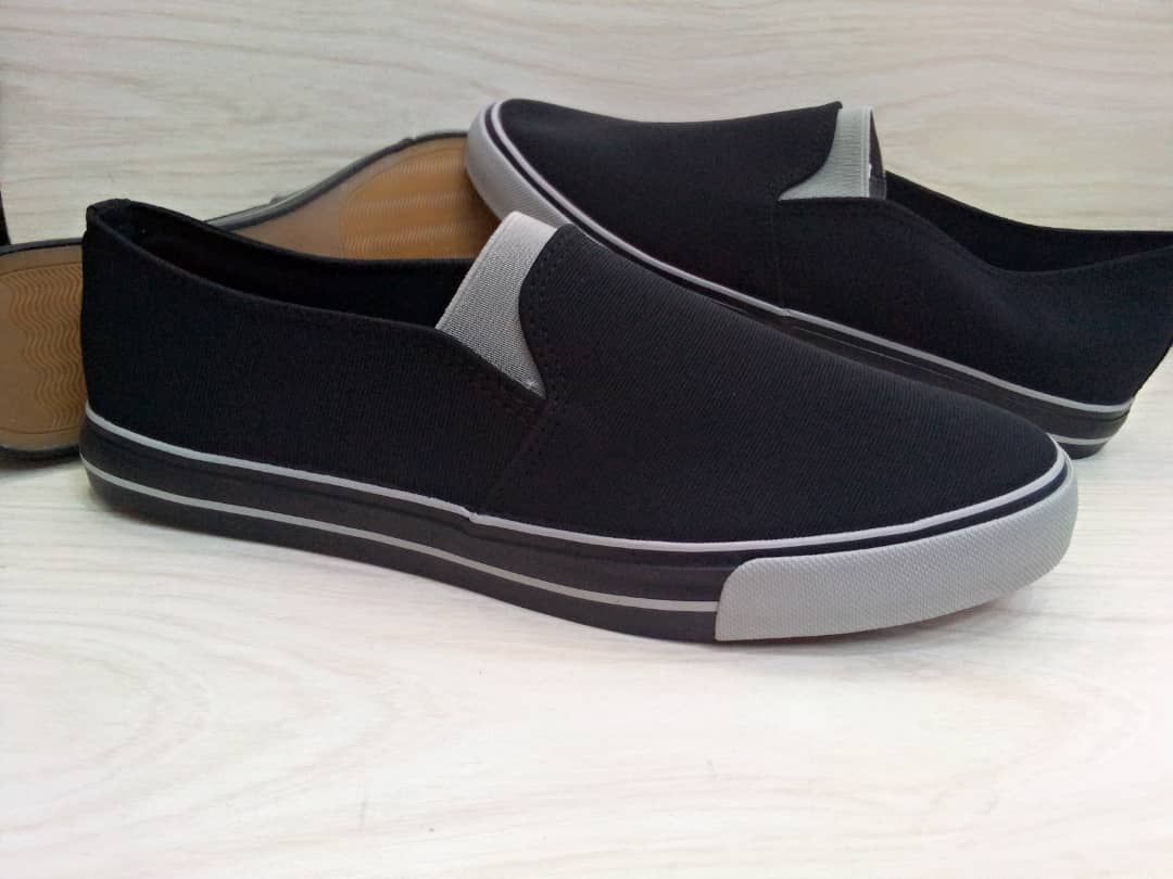 Easy Comfortable Slip-on Sneakers Black