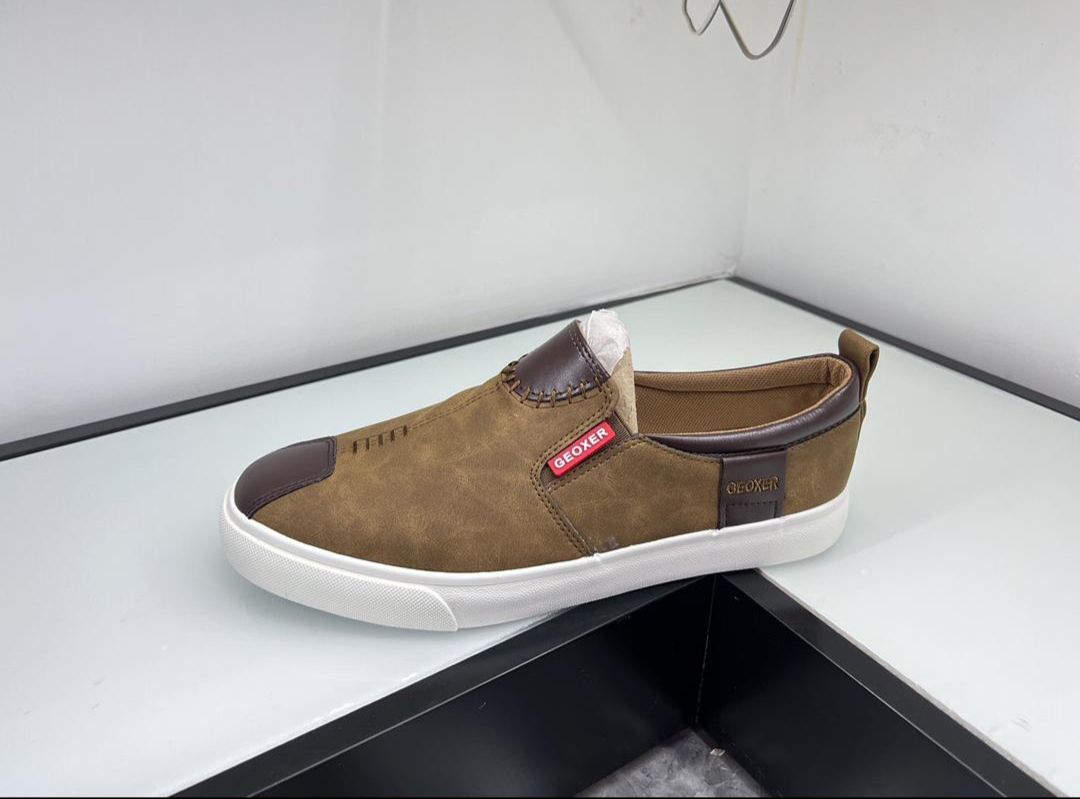 Men Brown Comfortable Sneaker