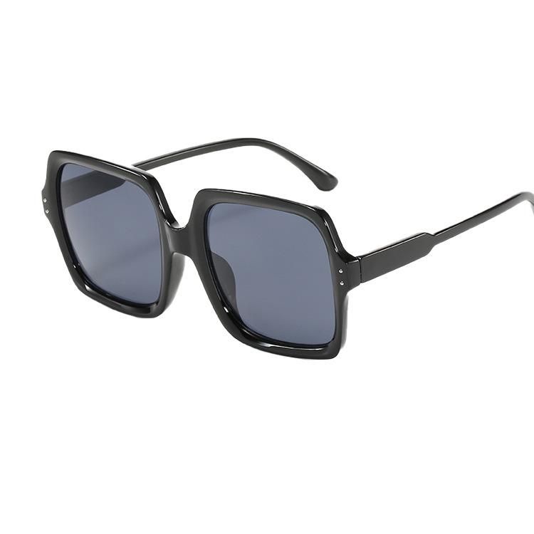 Women Black Vintage Oversize Square Sunglass black